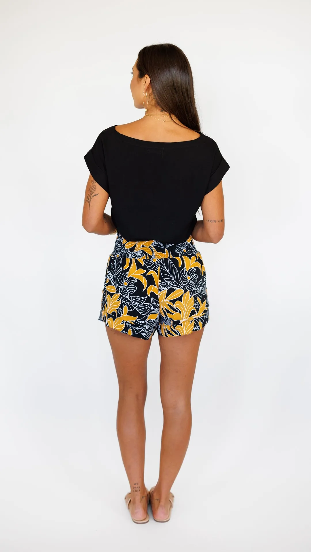 Mar Shorts / Tropical Black