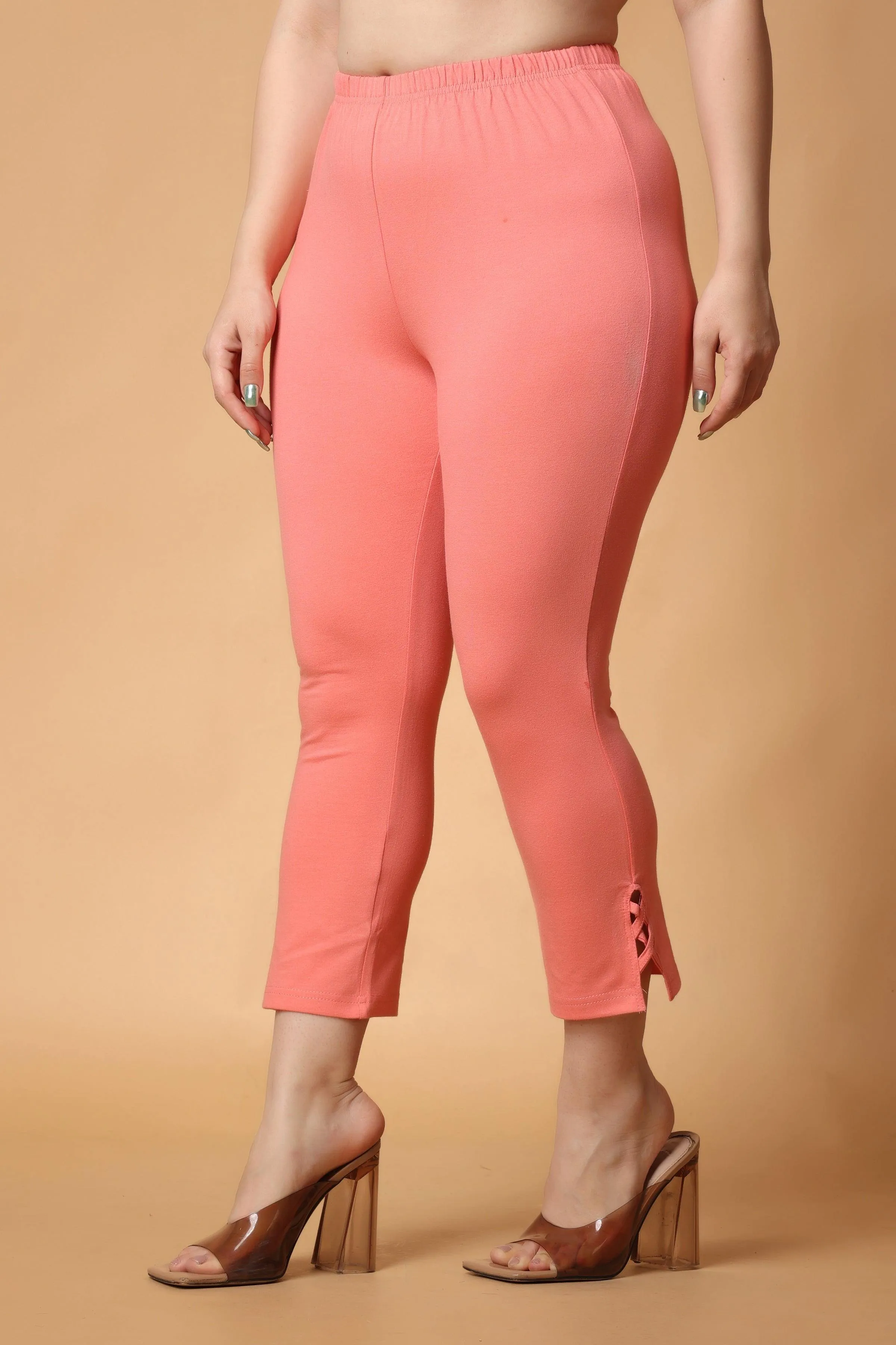 Solid Leggings with Criss Cross Pattern